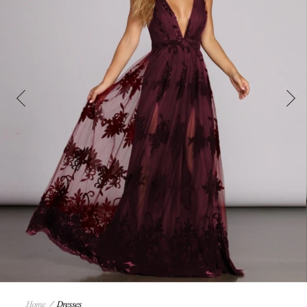 Morgan Formal Flocked Floral Dress Burgundy Size Medium